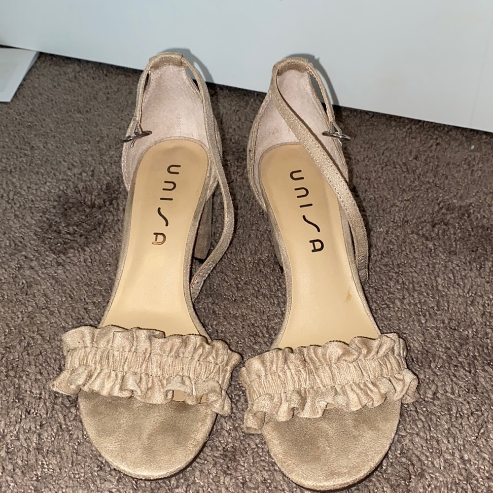 Unisa Heels